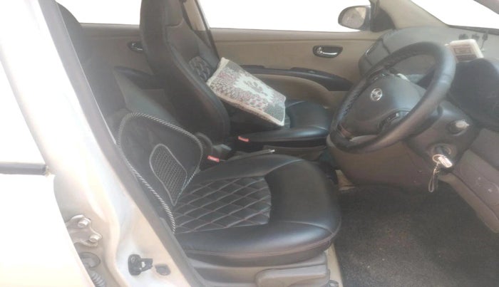 2012 Hyundai i20 ASTA 1.4 AT, Petrol, Automatic, 1,28,280 km, interior