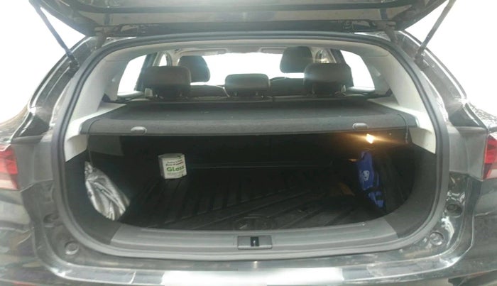 2023 MG ASTOR SAVVY 1.3 TURBO AT S RED, Petrol, Automatic, 31,676 km, exterior