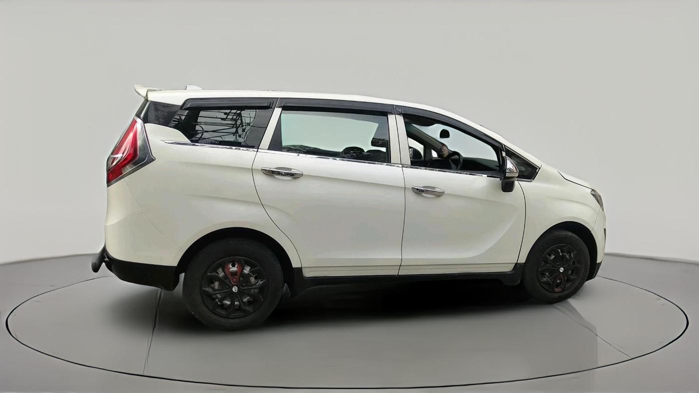 2018 Mahindra MARAZZO M2 7STR, Diesel, Manual, 1,33,027 km, exterior