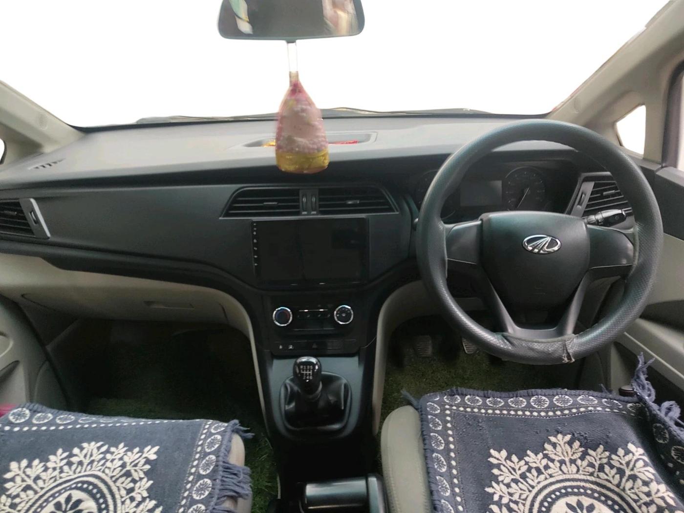 2018 Mahindra MARAZZO M2 7STR, Diesel, Manual, 1,33,027 km, interior