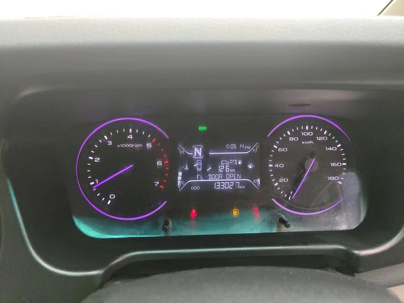 2018 Mahindra MARAZZO M2 7STR, Diesel, Manual, 1,33,027 km, interior