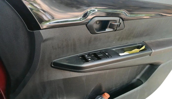 2018 Mahindra KUV 100 NXT K8 D 6 STR, Diesel, Manual, 93,016 km, interior