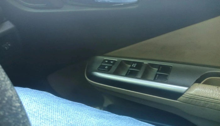 2015 Honda City 1.5L I-DTEC VX, Diesel, Manual, 1,88,801 km, interior