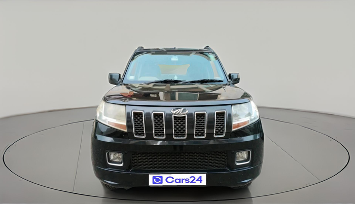 2017 Mahindra TUV300 T8 AMT, Diesel, Automatic, 1,43,432 km, exterior