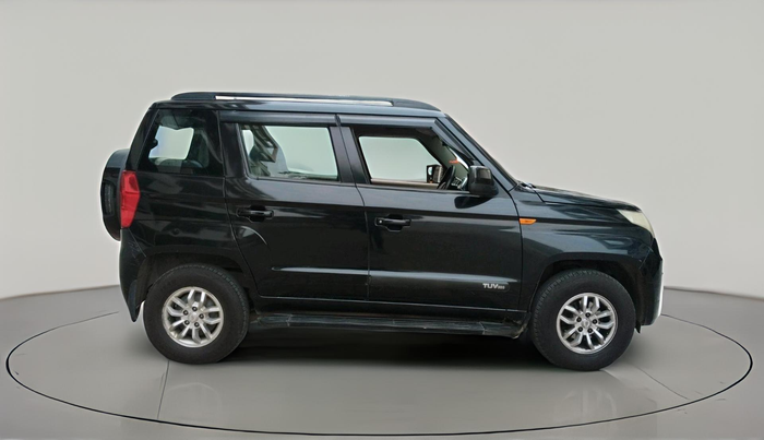 2017 Mahindra TUV300 T8 AMT, Diesel, Automatic, 1,43,432 km, exterior