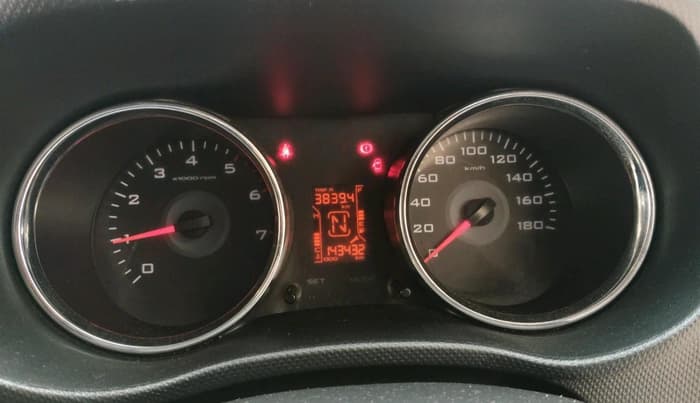 2017 Mahindra TUV300 T8 AMT, Diesel, Automatic, 1,43,432 km, interior