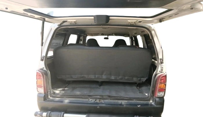 2018 Maruti Eeco 5 STR WITH A/C+HTR, Petrol, Manual, 1,05,277 km, exterior