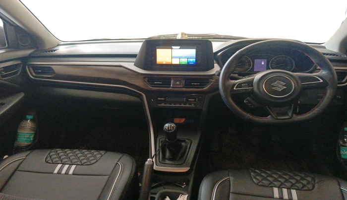 2025 Maruti BREZZA VXI, Petrol, Manual, 7,900 km, interior