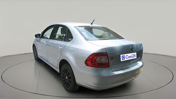 2015 Skoda Rapid 1.5 TDI CR ELEGANCE AT, Diesel, Automatic, 44,581 km, exterior