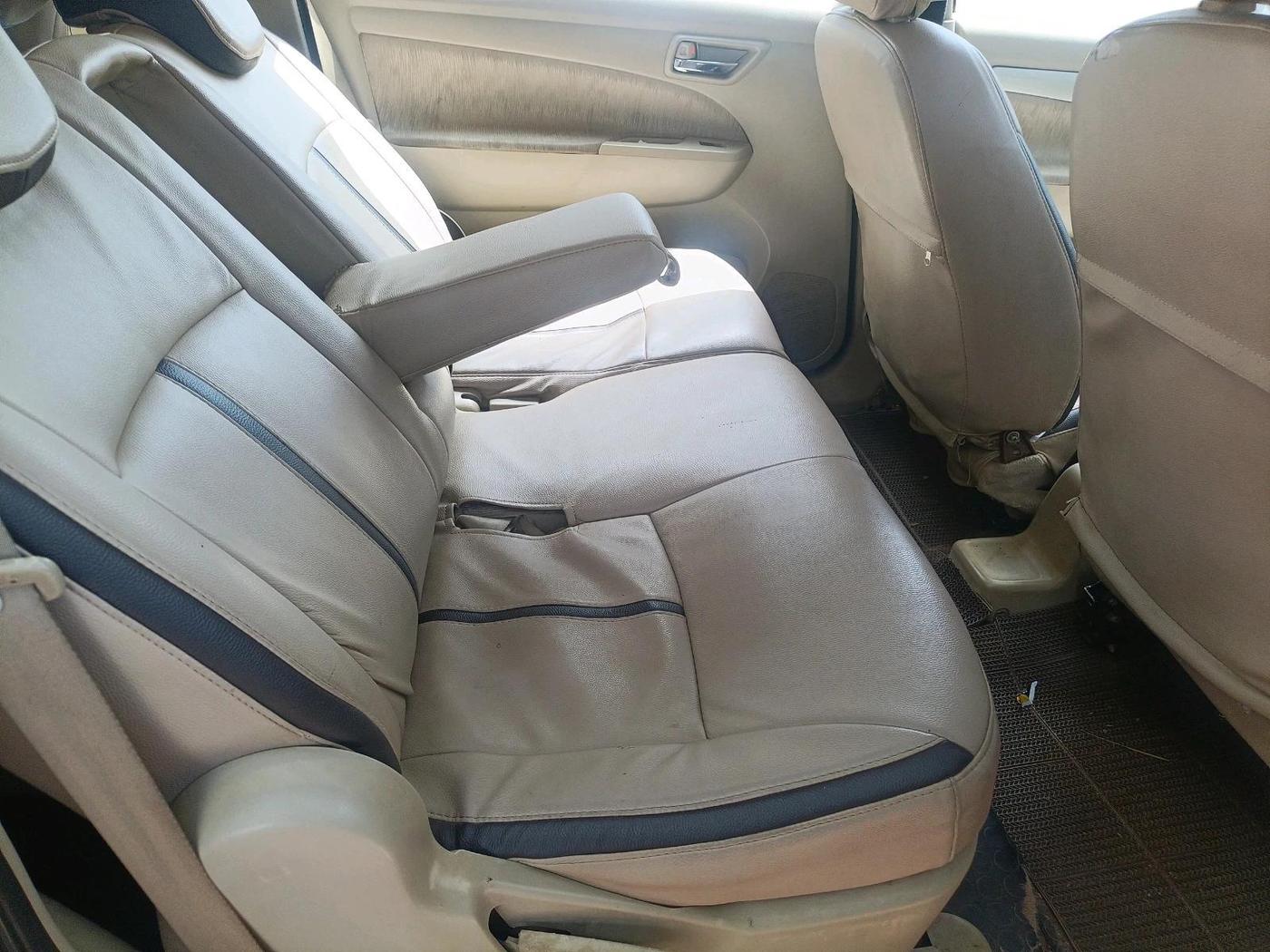 2013 Maruti Ertiga ZXI, Petrol, Manual, 1,73,313 km, interior