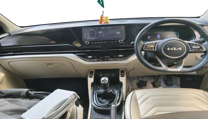 2022 KIA CARENS LUXURY 1.4 PETROL 7 STR, Petrol, Manual, 49,781 km, interior