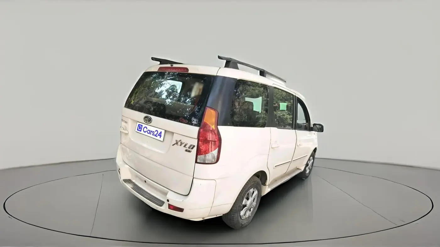 2011 Mahindra Xylo E6 BS-III, Diesel, Manual, 1,38,772 km, exterior