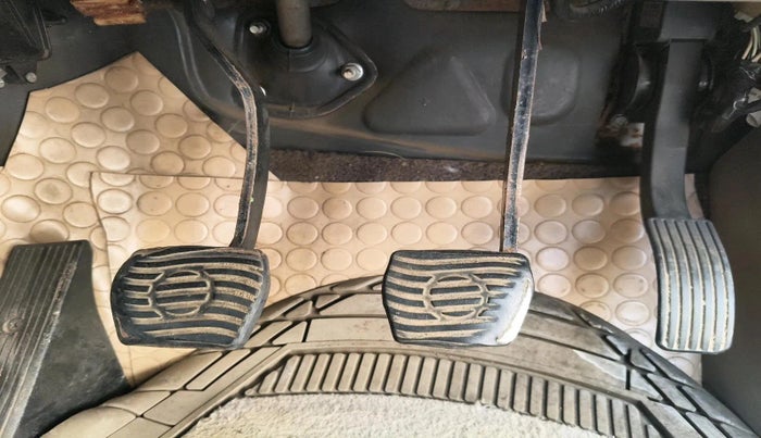 2011 Mahindra Xylo E6 BS-III, Diesel, Manual, 1,38,772 km, interior