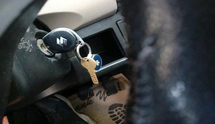 2013 Maruti Wagon R 1.0 VXI, Petrol, Manual, 65,884 km, interior