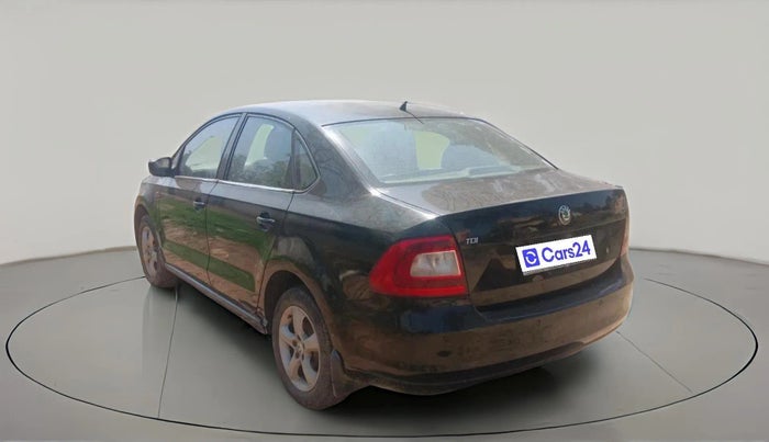 2012 Skoda Rapid ELEGANCE 1.6 TDI CR MT, Diesel, Manual, 1,39,709 km, exterior