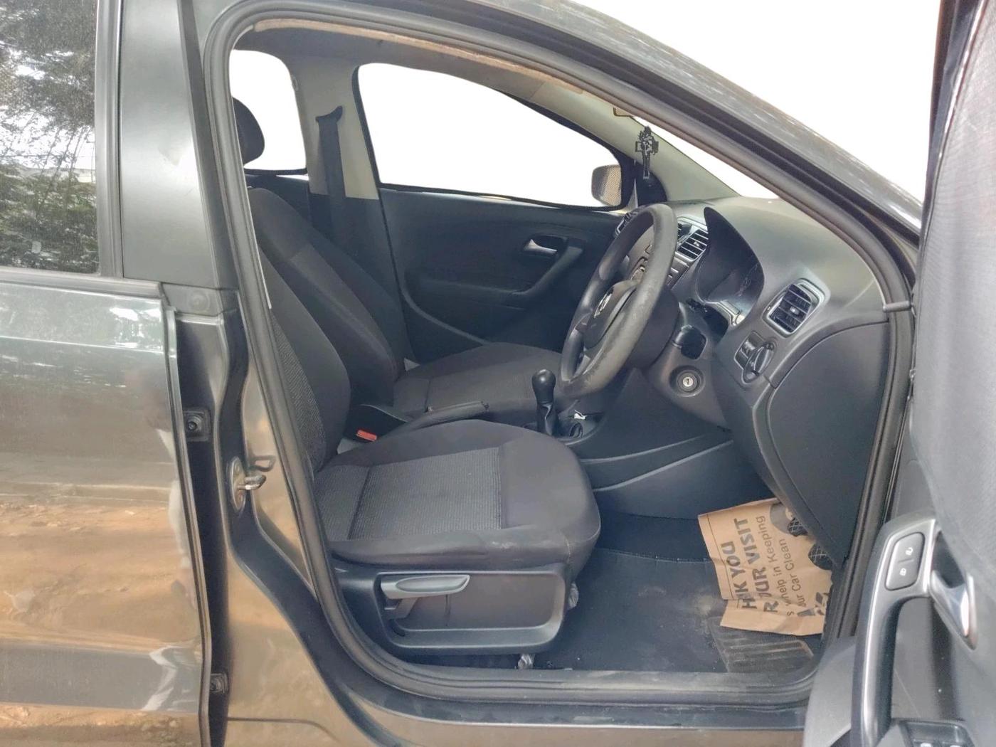 2015 Volkswagen Polo TRENDLINE 1.5L, Diesel, Manual, 80,382 km, interior