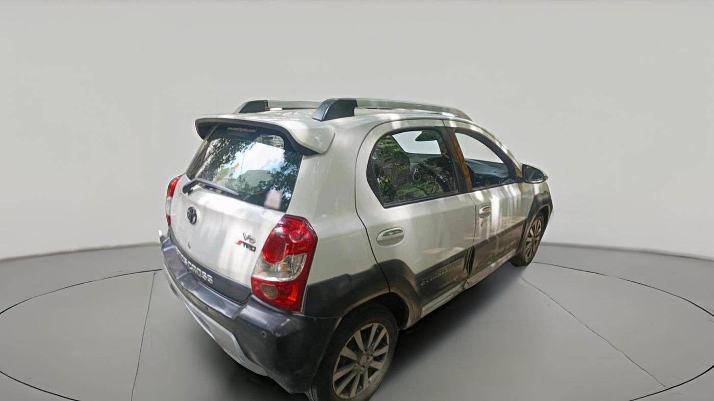 2014 Toyota Etios CROSS 1.4 VD, Diesel, Manual, 1,14,625 km, exterior