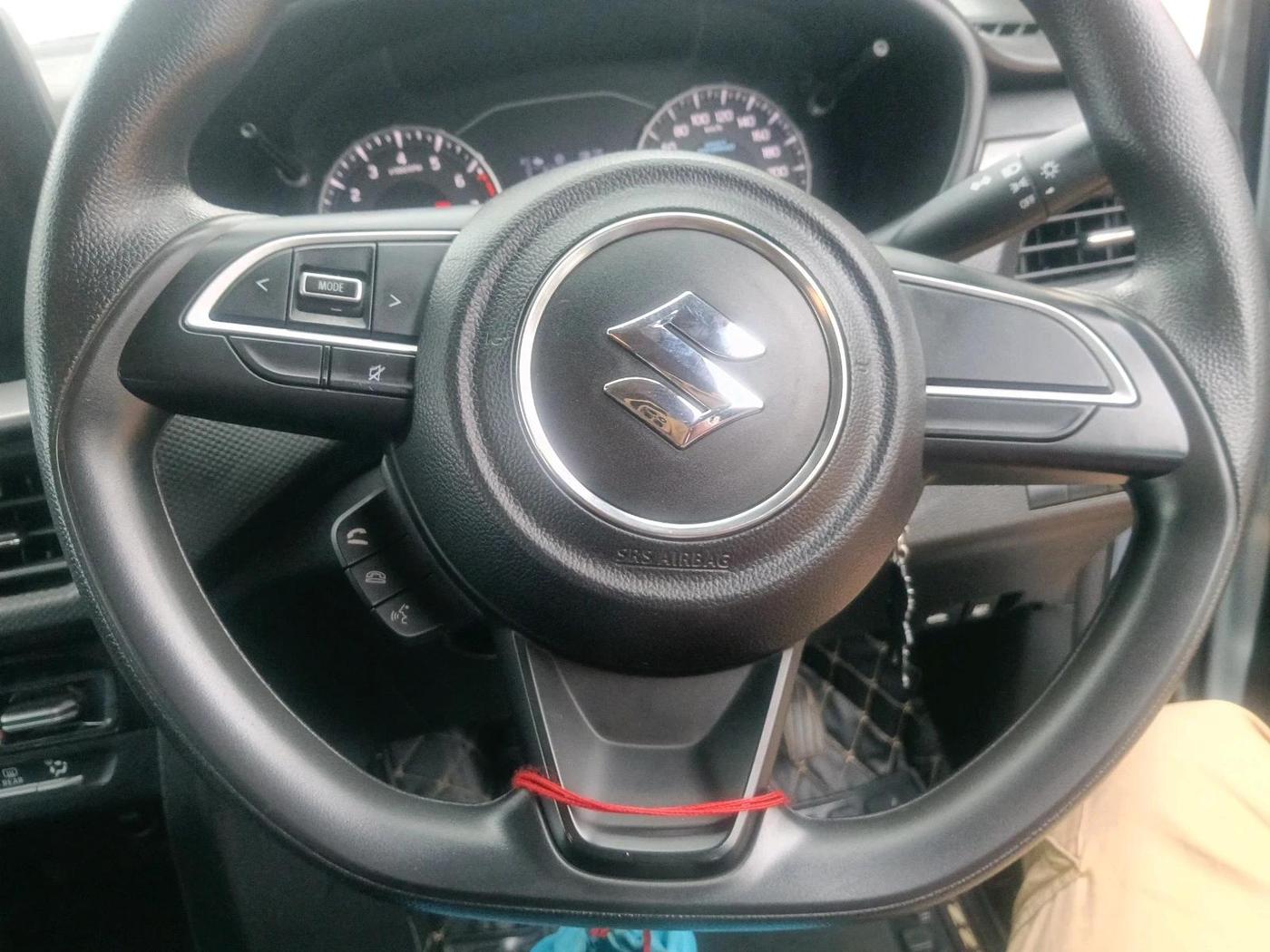2023 Maruti BREZZA VXI SMART HYBRID, Petrol, Manual, 34,731 km, interior