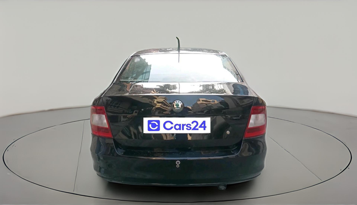 2012 Skoda Rapid AMBITION 1.6 TDI CR MT, Diesel, Manual, 1,39,423 km, exterior