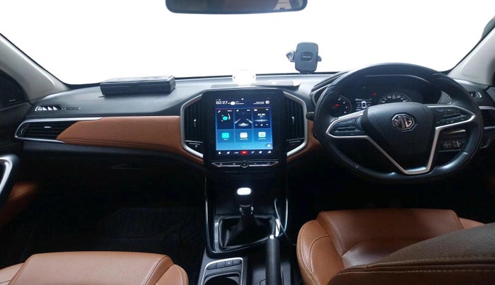 2021 MG HECTOR PLUS SELECT 2.0 DIESEL TURBO MT 7-STR, Diesel, Manual, 27,834 km, interior