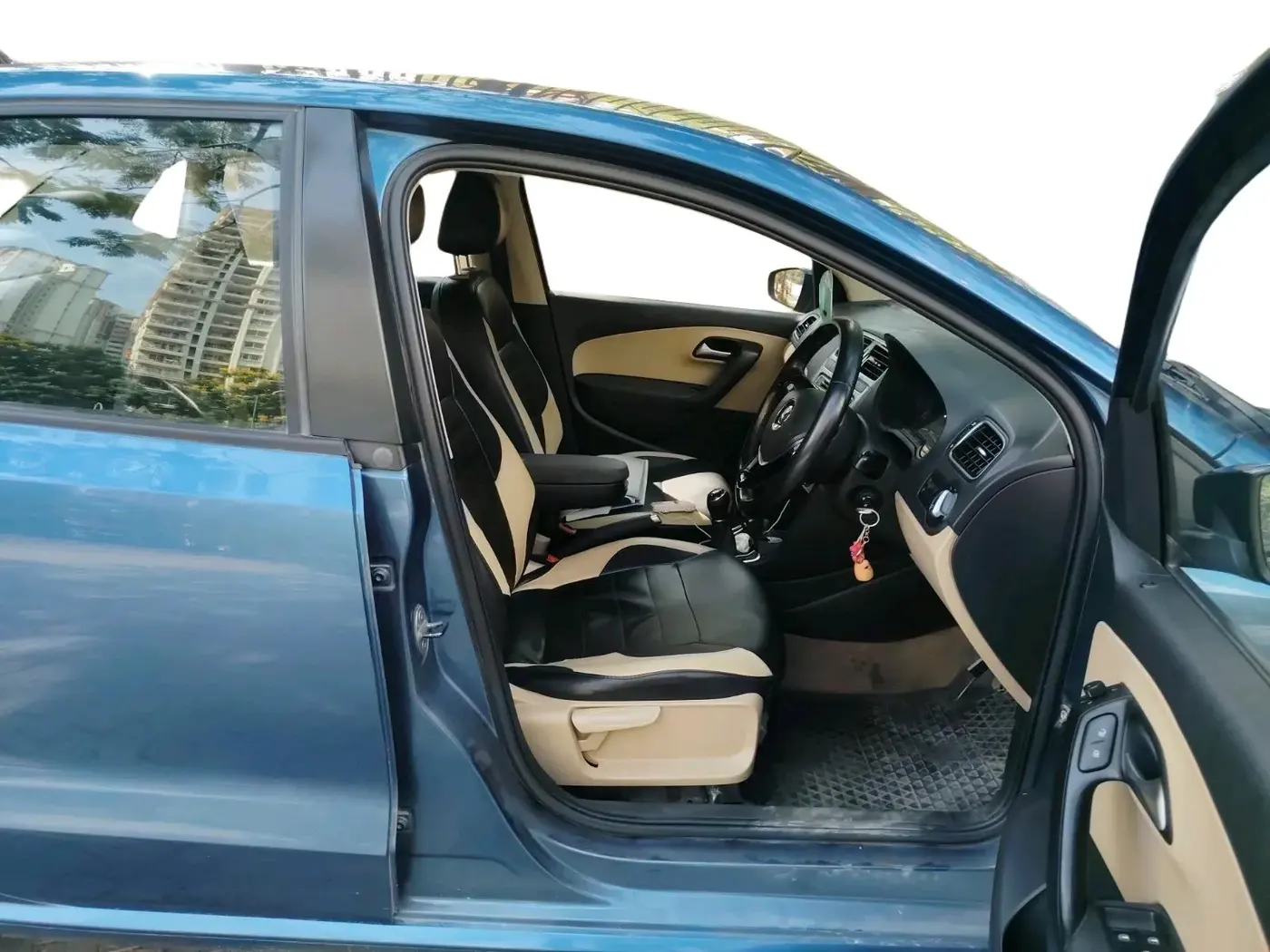 2016 Volkswagen Ameo HIGHLINE1.5L, Diesel, Manual, 62,563 km, interior