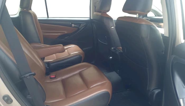 2019 Toyota Innova Crysta 2.8 GX AT 7 STR, Diesel, Automatic, 2,00,000 km, interior
