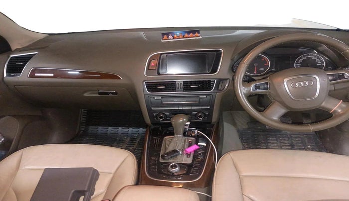 2012 Audi Q5 2.0 TDI QUATTRO, Diesel, Automatic, 1,04,900 km, interior