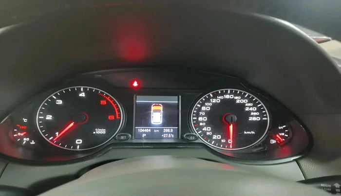 2012 Audi Q5 2.0 TDI QUATTRO, Diesel, Automatic, 1,04,900 km, interior