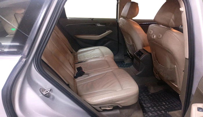 2012 Audi Q5 2.0 TDI QUATTRO, Diesel, Automatic, 1,04,900 km, interior