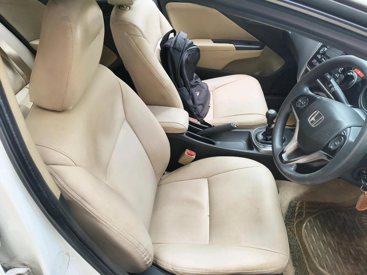 2015 Honda City 1.5L I-VTEC SV, Petrol, Manual, 1,02,974 km, interior
