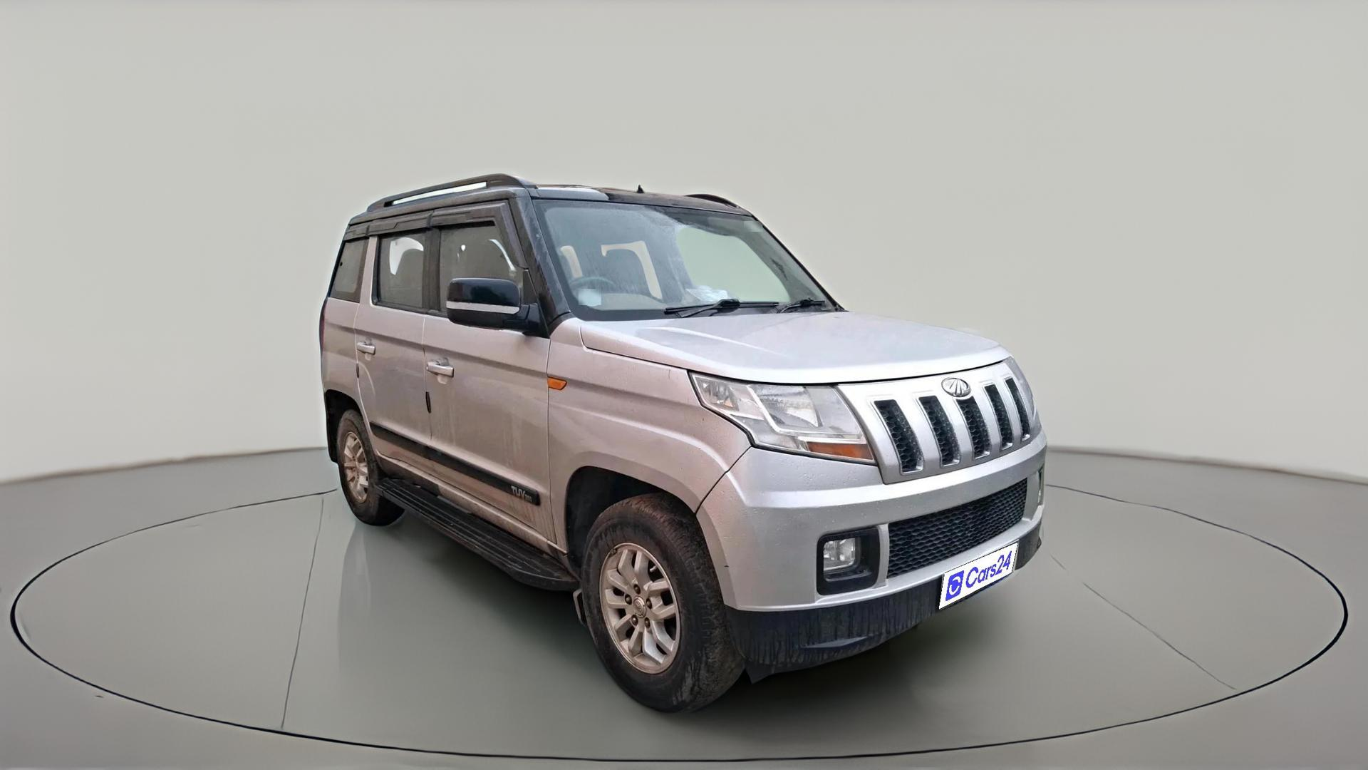 2017 Mahindra TUV300 T8