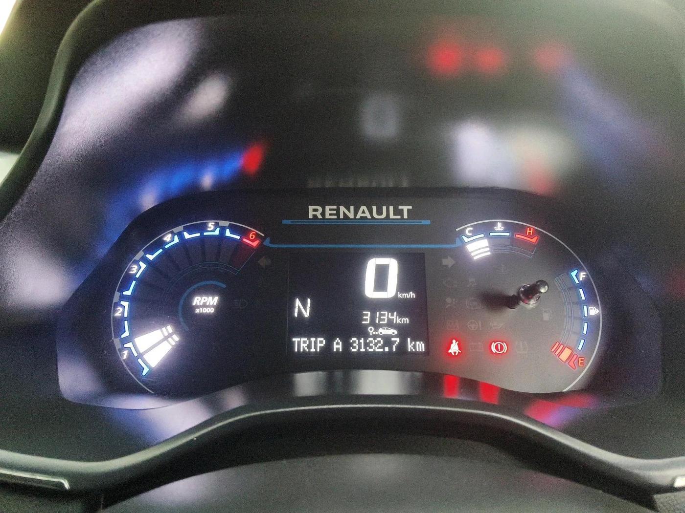 2025 Renault Kiger RXT (O) AMT DUAL TONE, Petrol, Automatic, 3,134 km, interior