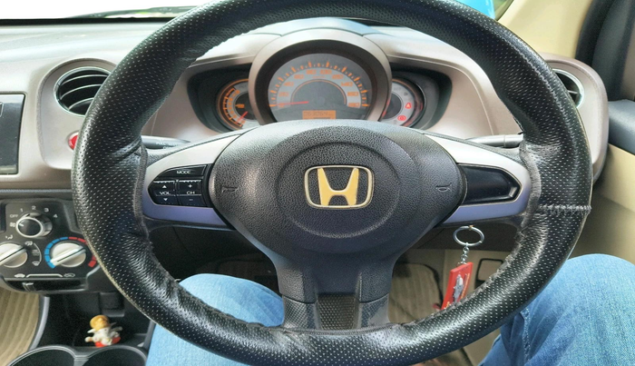2013 Honda Brio V MT, Petrol, Manual, 63,064 km, interior