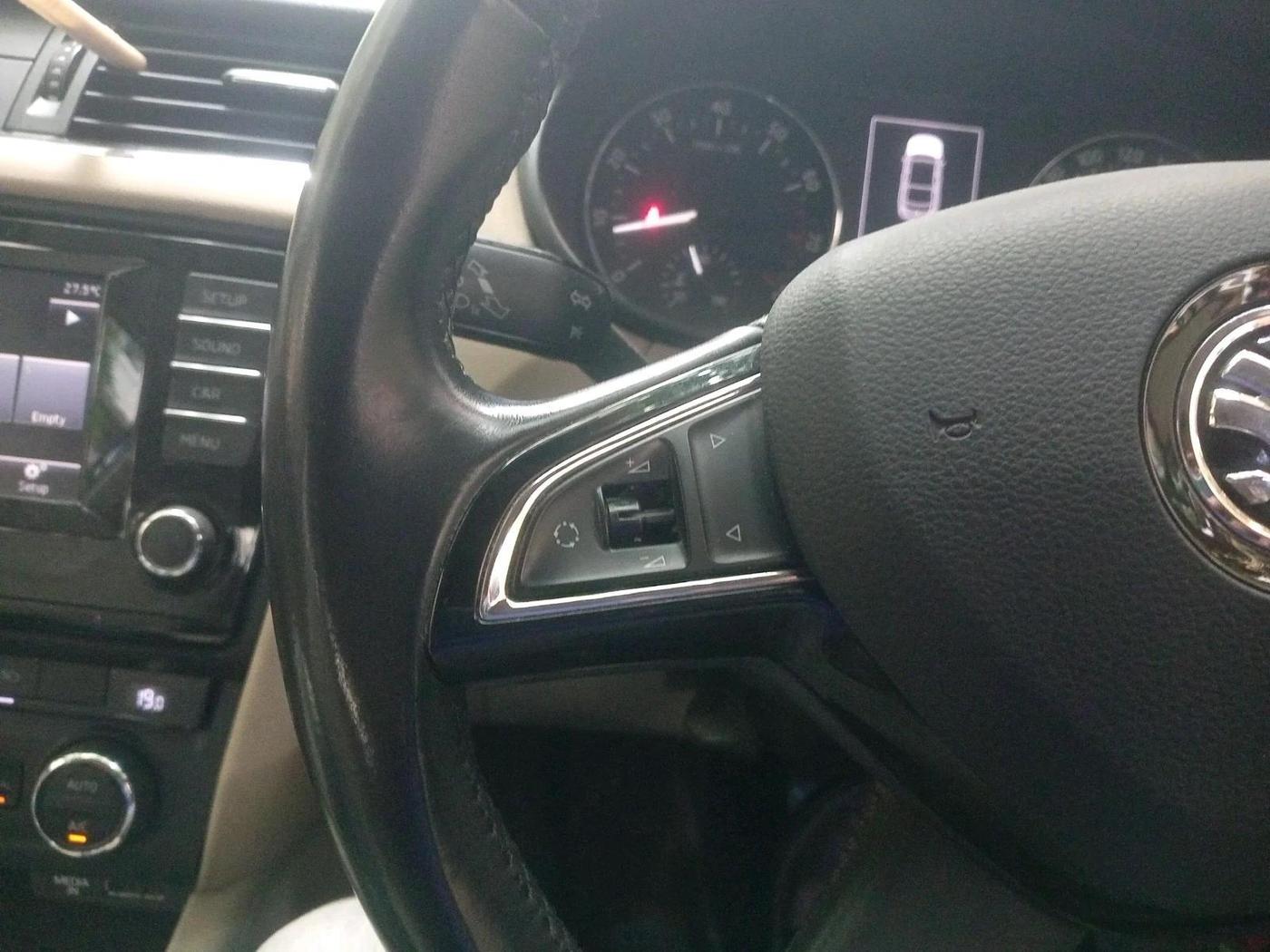 2014 Skoda Octavia AMBITION 1.4 TSI, Petrol, Manual, 67,769 km, interior