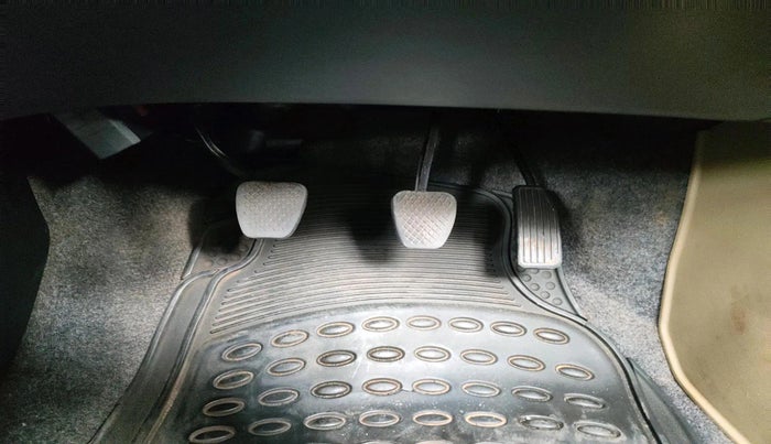 2012 Honda Brio S(O) MT, Petrol, Manual, 33,815 km, interior