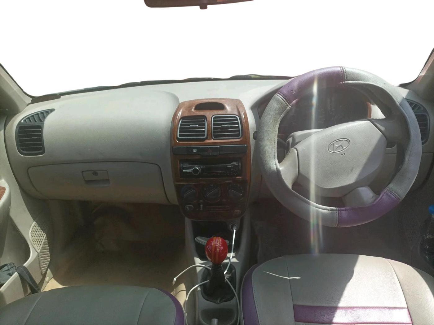 2011 Hyundai Accent EXECUTIVE, Petrol, Manual, 78,000 km, interior