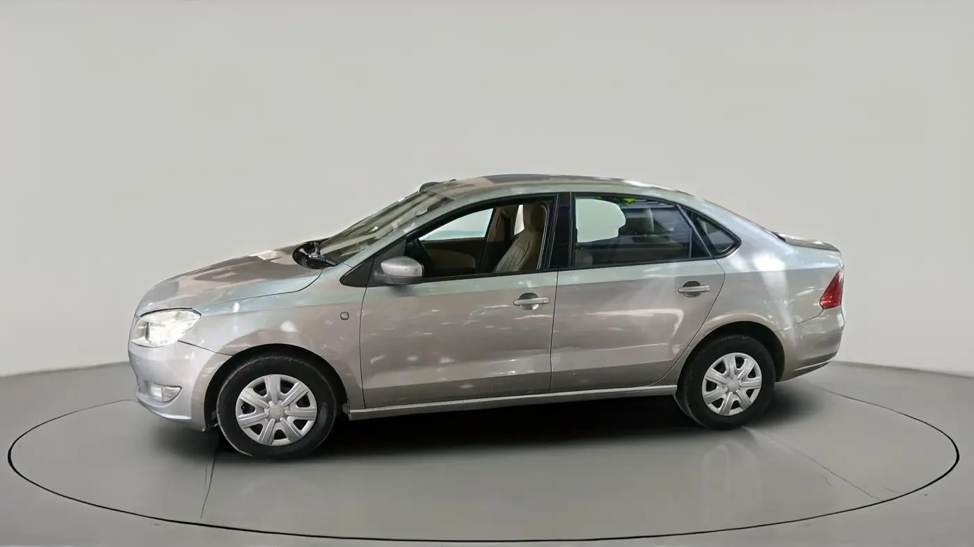 2012 Skoda Rapid ACTIVE 1.6 TDI CR MT, Diesel, Manual, 91,560 km, exterior