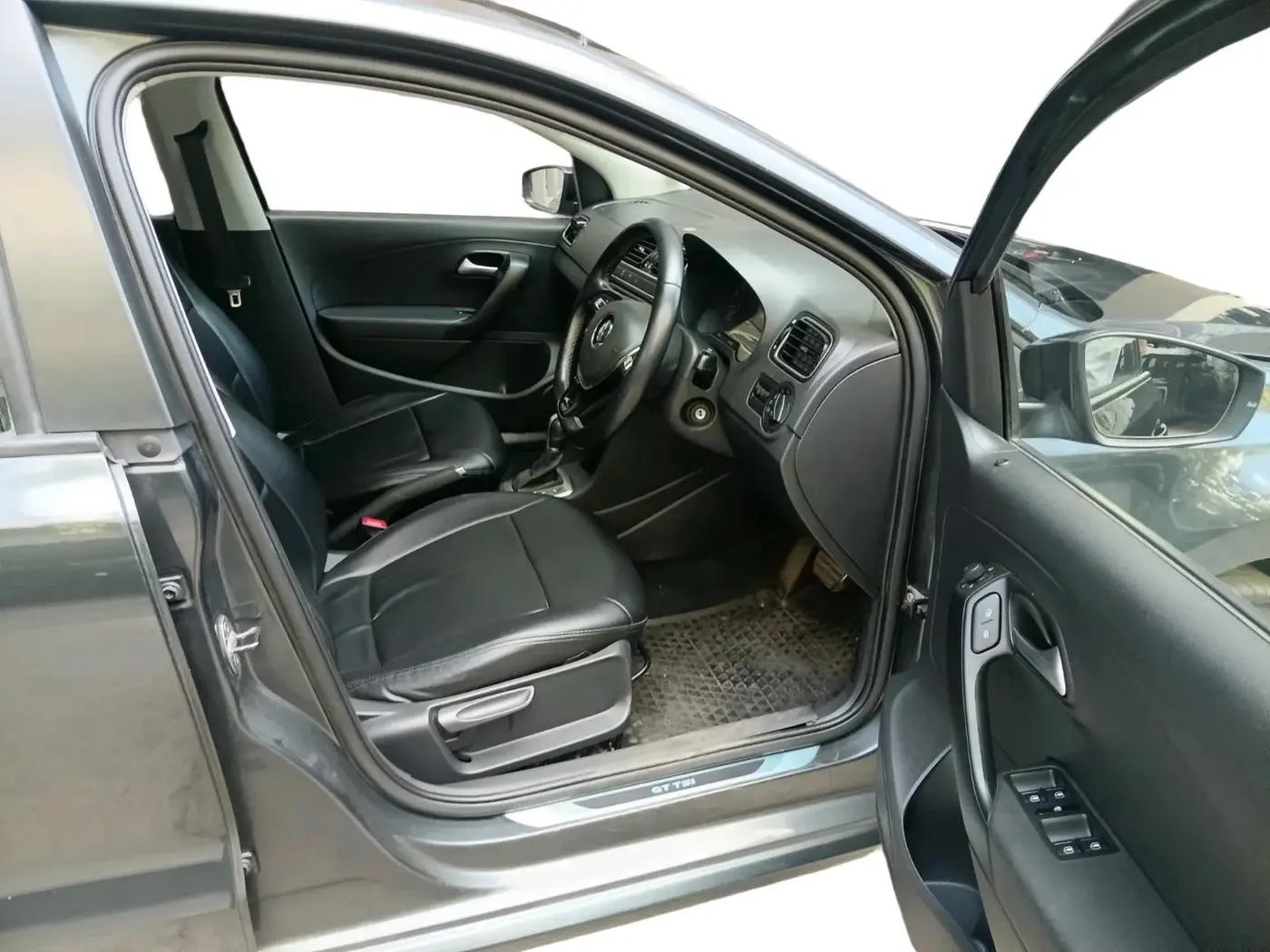 2016 Volkswagen Polo GT TSI AT, Petrol, Automatic, 69,999 km, interior