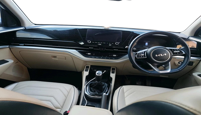 2022 KIA CARENS LUXURY PLUS 1.5 DIESEL 7 STR, Diesel, Manual, 50,954 km, interior