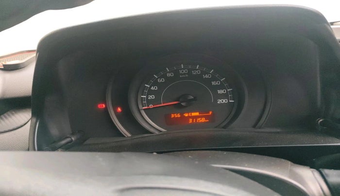 2023 Maruti Swift LXI, Petrol, Manual, 33,000 km, interior