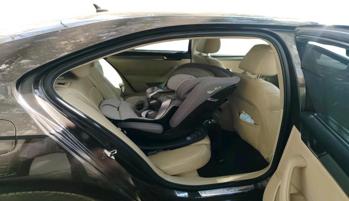 2016 Skoda Superb ELEGANCE 1.8 TSI AT, Petrol, Automatic, 77,161 km, interior