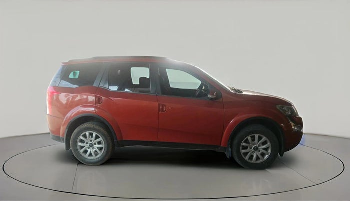 2016 Mahindra XUV500 W8 AT, Diesel, Automatic, 1,41,881 km, exterior