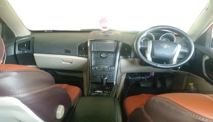 2016 Mahindra XUV500 W8 AT, Diesel, Automatic, 1,41,881 km, interior