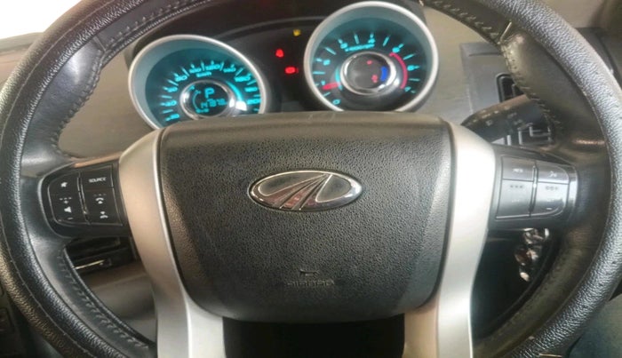 2016 Mahindra XUV500 W8 AT, Diesel, Automatic, 1,41,881 km, interior