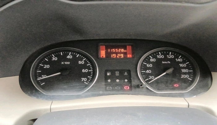 2014 Nissan Terrano XV D THP 110 PS, Diesel, Manual, 1,15,528 km, interior