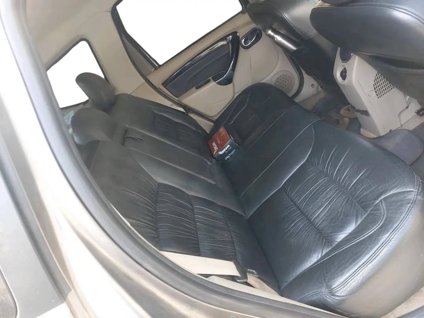 2014 Nissan Terrano XV D THP 110 PS, Diesel, Manual, 1,15,528 km, interior