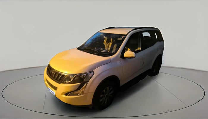 2016 Mahindra XUV500 W8, Diesel, Manual, 1,24,193 km, exterior