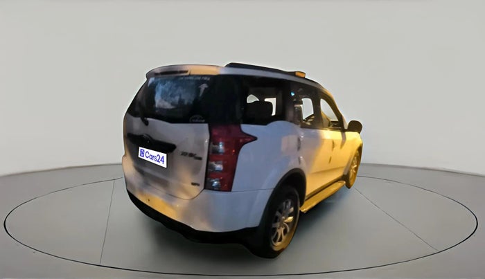 2016 Mahindra XUV500 W8, Diesel, Manual, 1,24,193 km, exterior