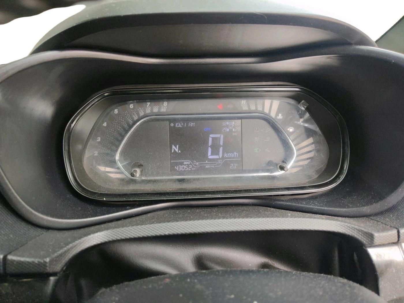 2022 Tata NEXON XZA PLUS (O) PETROL, Petrol, Automatic, 43,052 km, interior