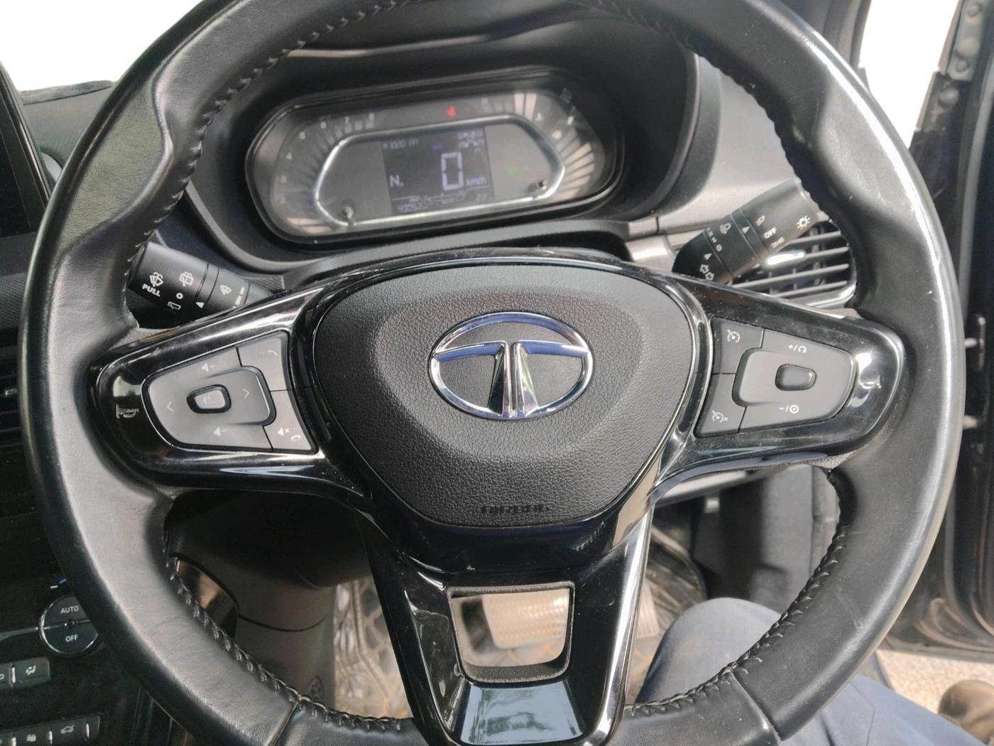 2022 Tata NEXON XZA PLUS (O) PETROL, Petrol, Automatic, 43,052 km, interior